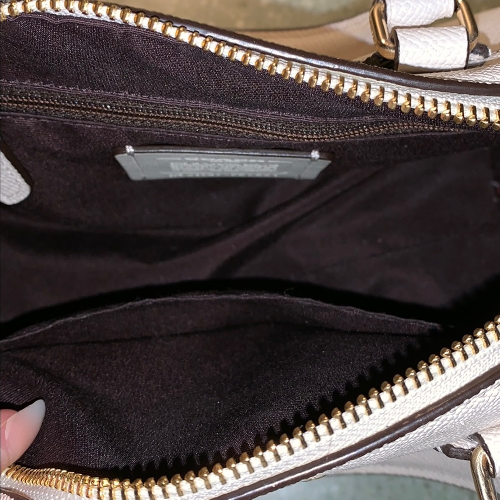 coach purse - used once - Picture 3 of 4